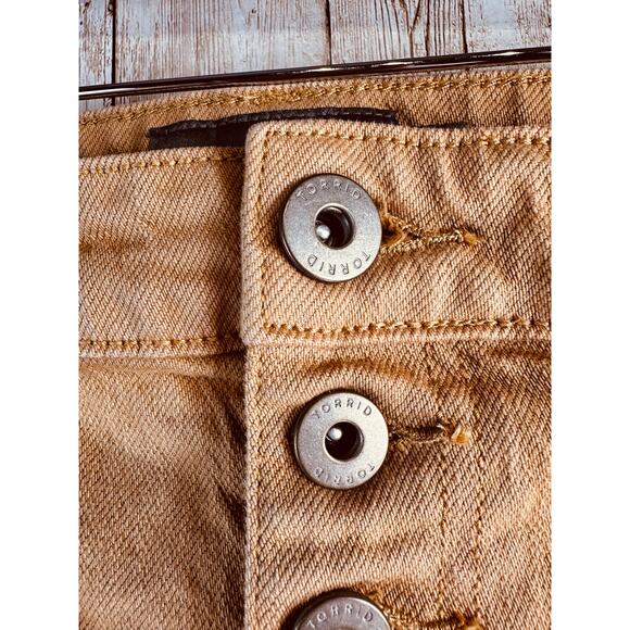 Torrid Feel The Fit Jeans Womens 12R Yellow Ankle Crop Raw Hem Fringe Button Fly - Picture 6 of 12